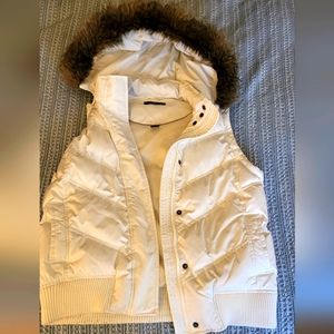 Gap Puffy Vest